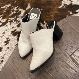 DV by Dolce Vita Nautry Silver Tip Mules in White 7.5